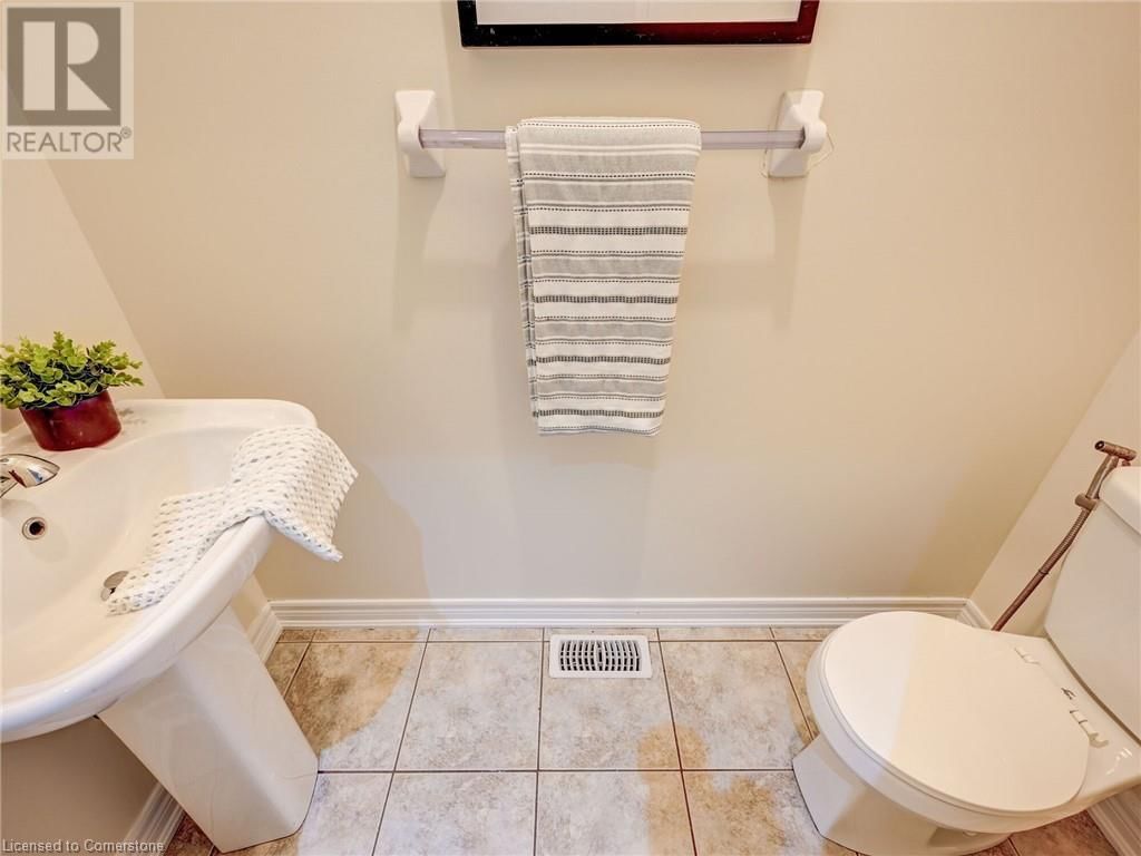 106 NAPERTON DRIVE Image 22