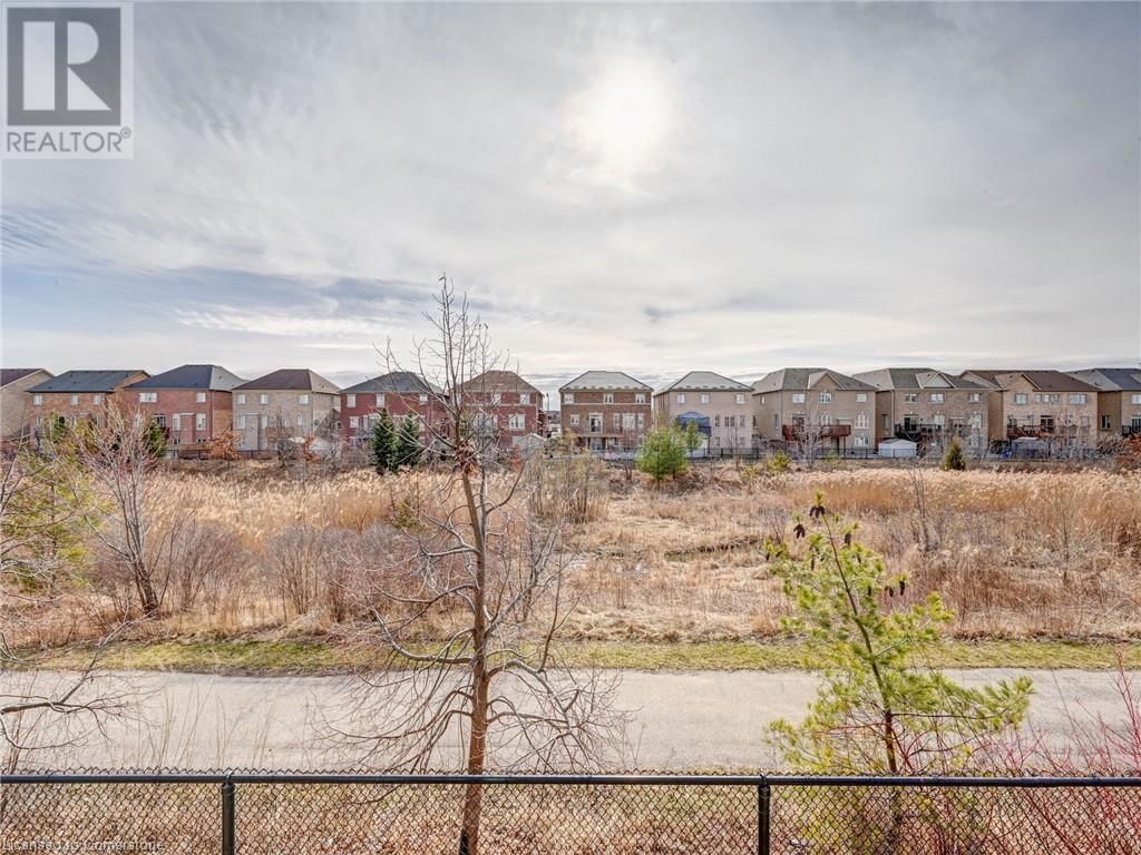 106 NAPERTON DRIVE Image 39