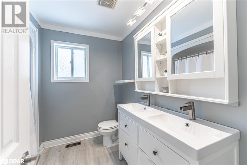 56 DRAPER CRESCENT Image 14