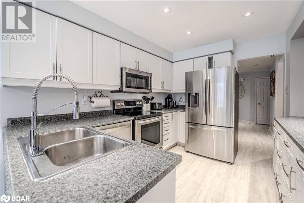 56 DRAPER CRESCENT Image 3