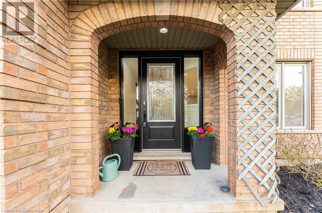 67 BRIDGEPORT CRESCENT Image 2
