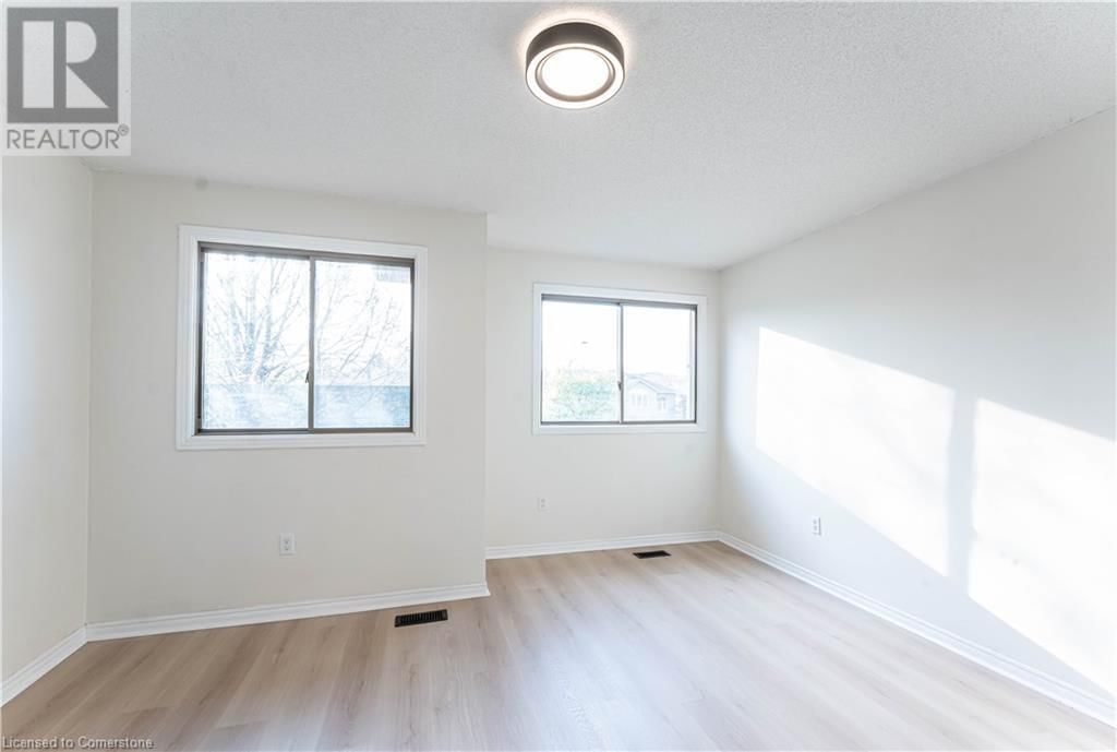 67 BRIDGEPORT CRESCENT Image 23