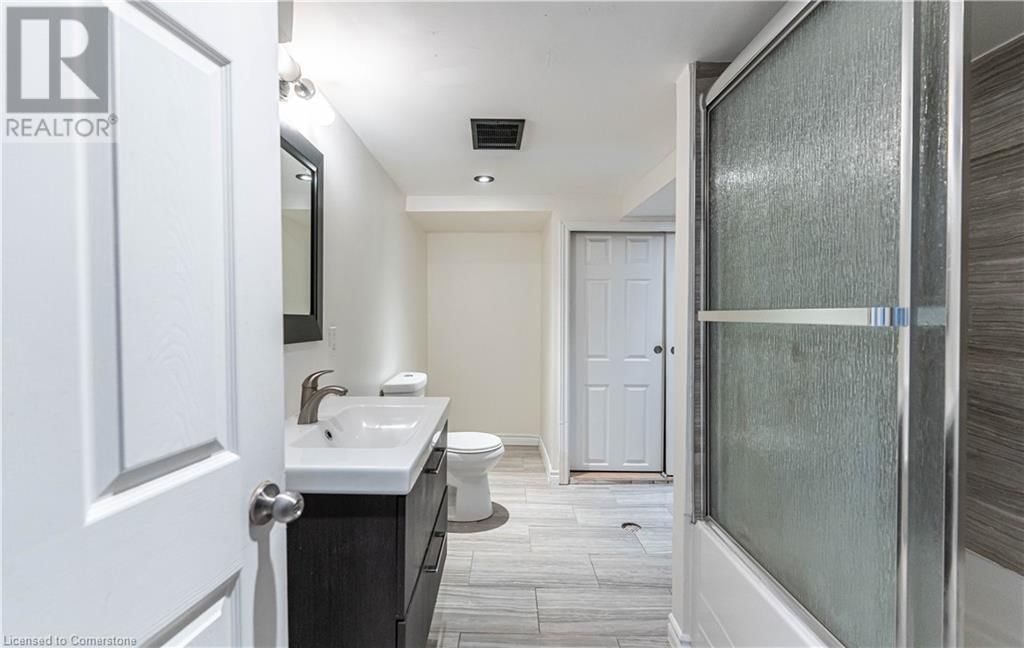 67 BRIDGEPORT CRESCENT Image 39