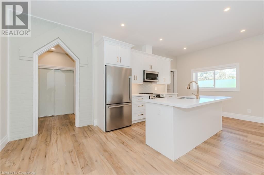 18 TANNERY STREET EAST Image 32