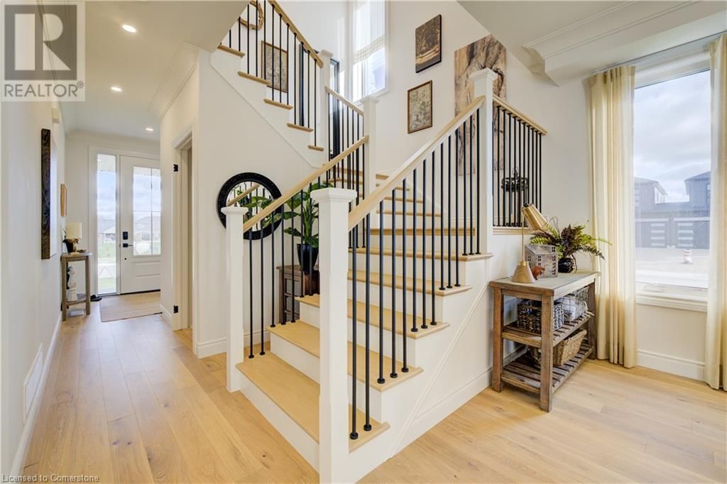 109 THACKERAY WAY Image 3