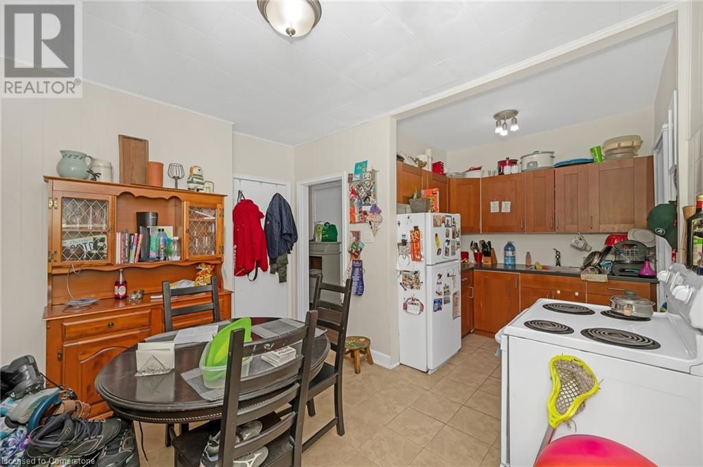 117 FAIRLEIGH AVENUE SOUTH Image 21
