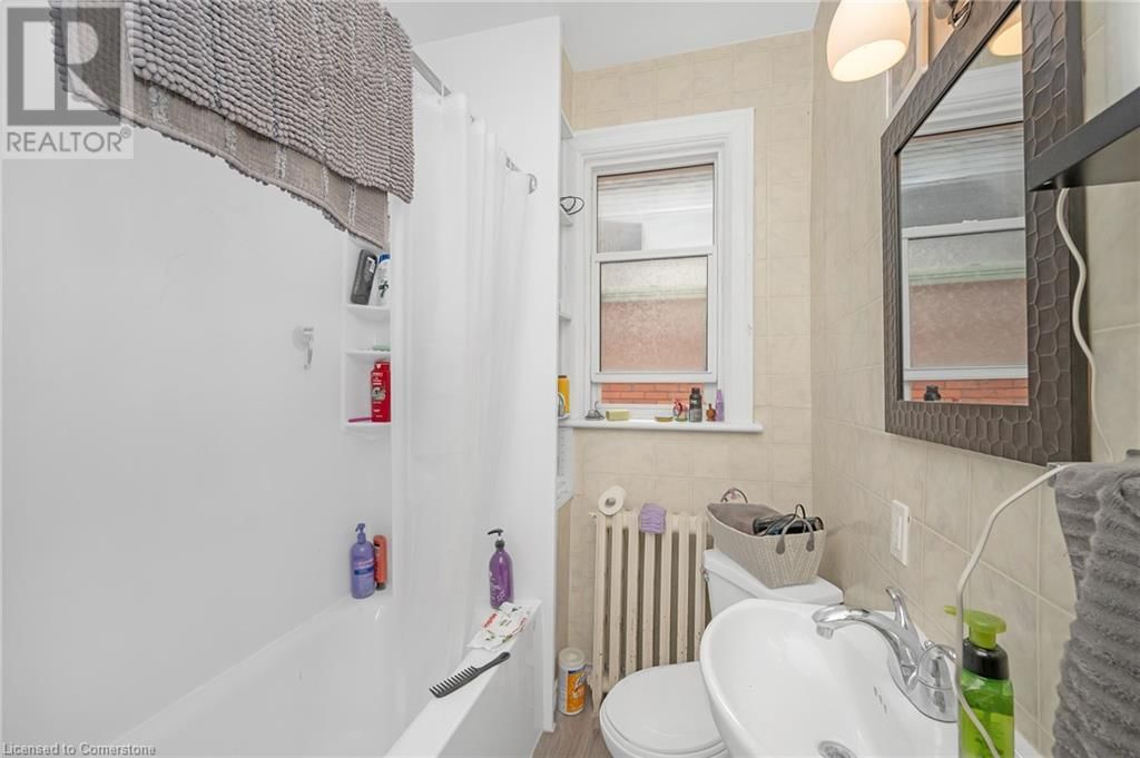 117 FAIRLEIGH AVENUE SOUTH Image 23