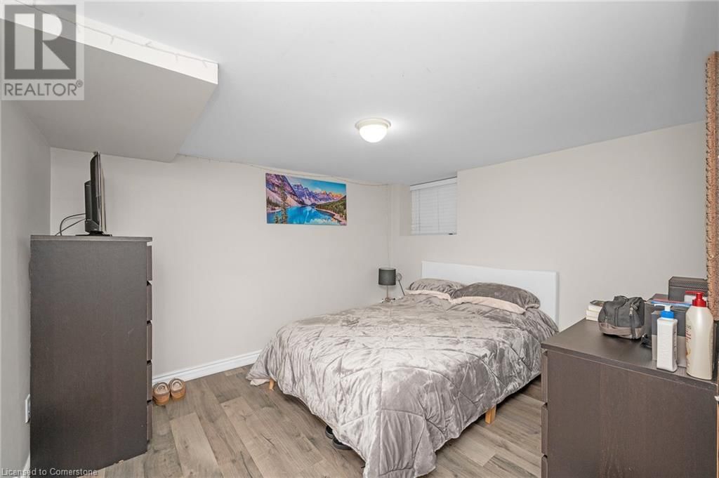 117 FAIRLEIGH AVENUE SOUTH Image 38