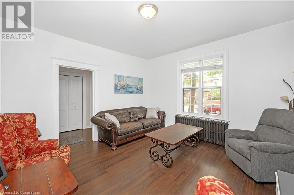 117 FAIRLEIGH AVENUE SOUTH Image 6