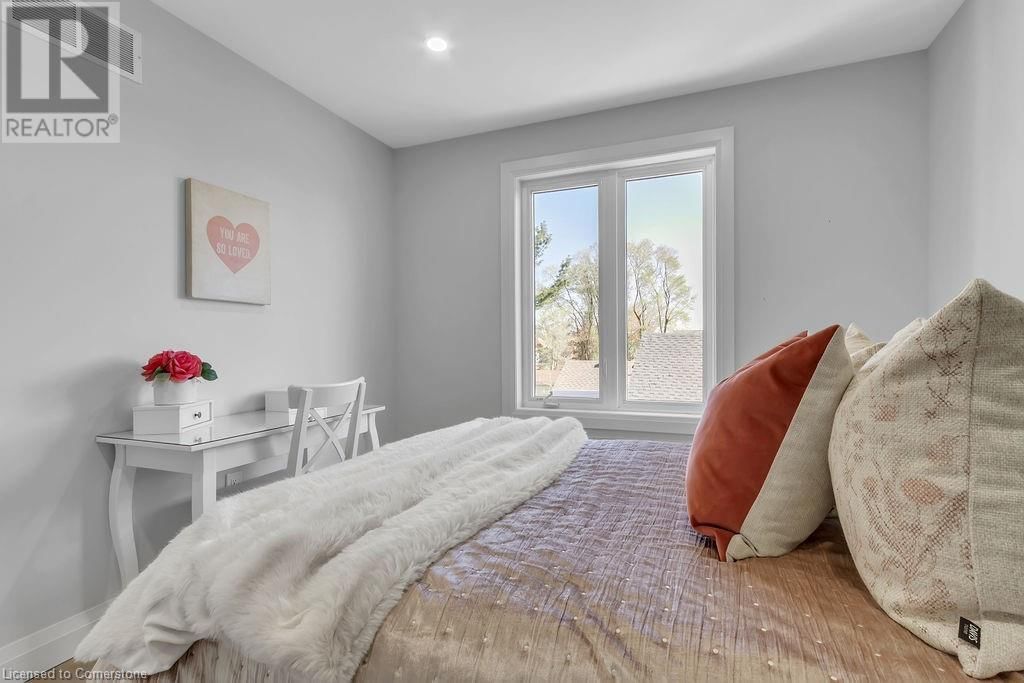 29 MAGILL STREET Image 15