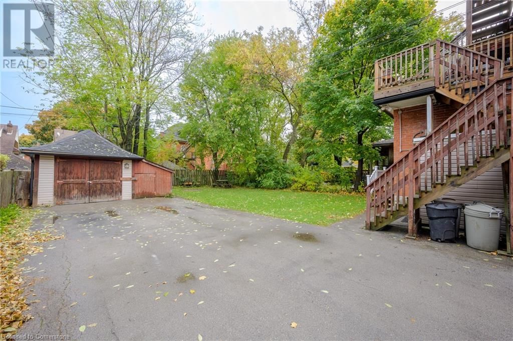 117 FAIRLEIGH AVENUE SOUTH Image 40