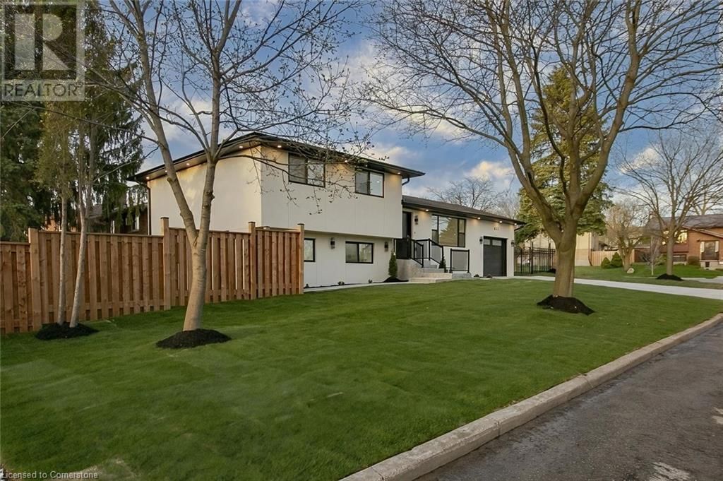 633 GREEN MEADOW CRESCENT Image 11