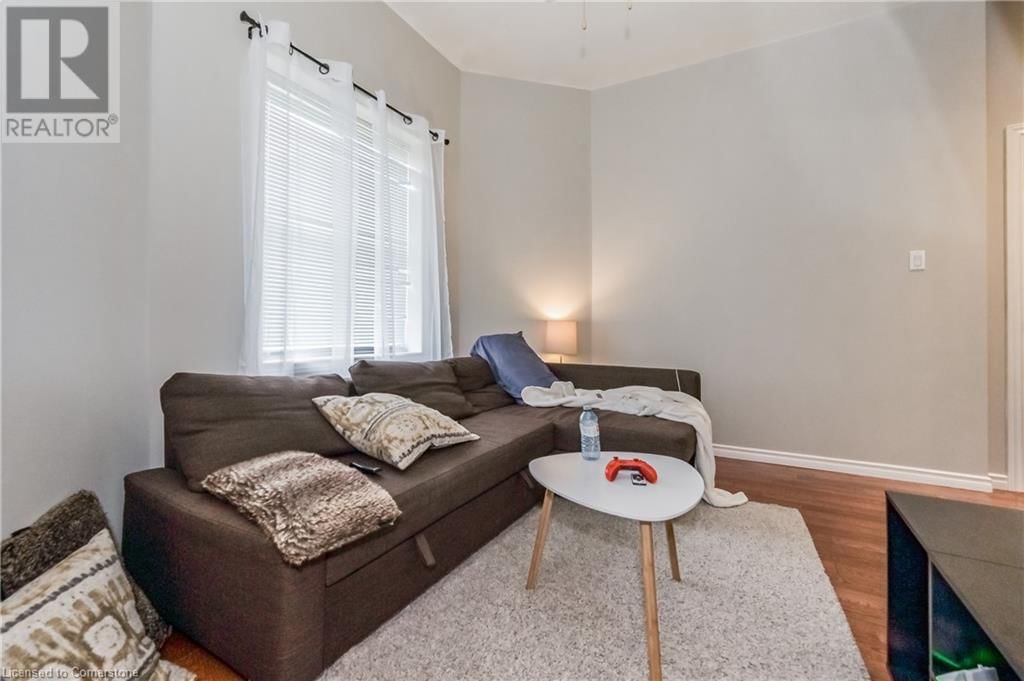 210 YORK STREET Image 6