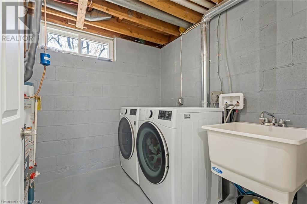 879 UPPER SHERMAN AVENUE Image 31