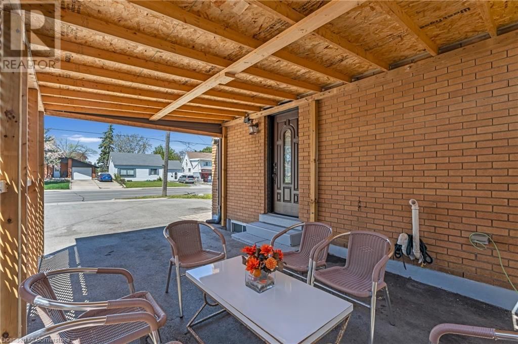 879 UPPER SHERMAN AVENUE Image 33