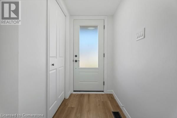 879 UPPER SHERMAN AVENUE Image 5