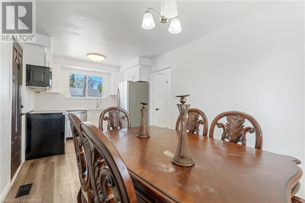 879 UPPER SHERMAN AVENUE Image 9