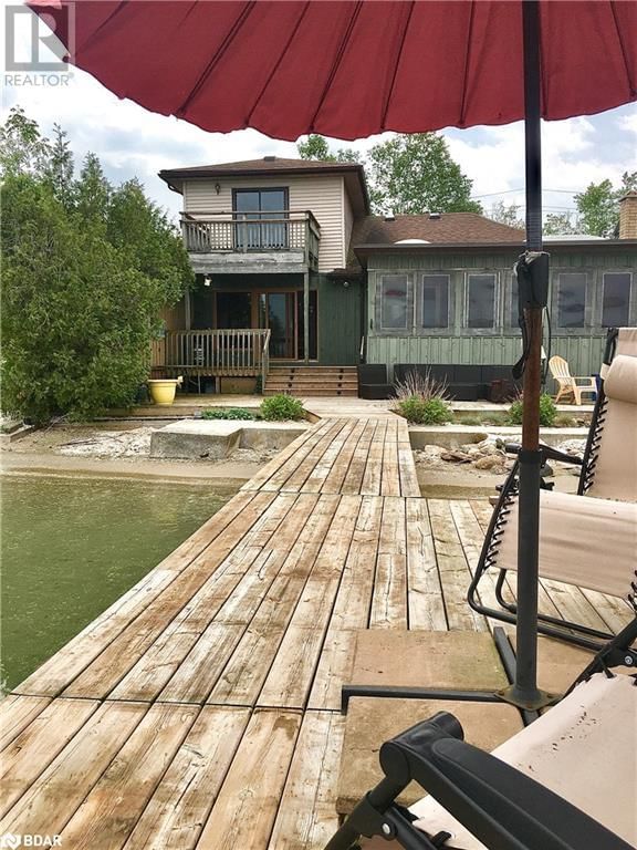 2617 LEONARD STREET Image 38
