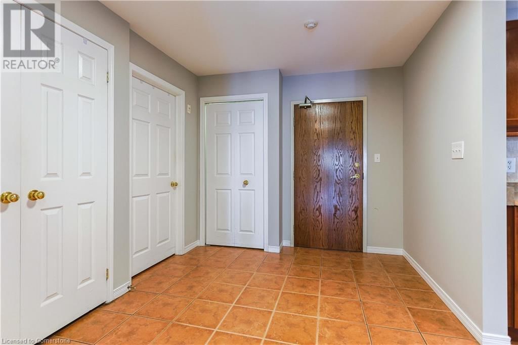 207 - 4000 CREEKSIDE DRIVE Image 15