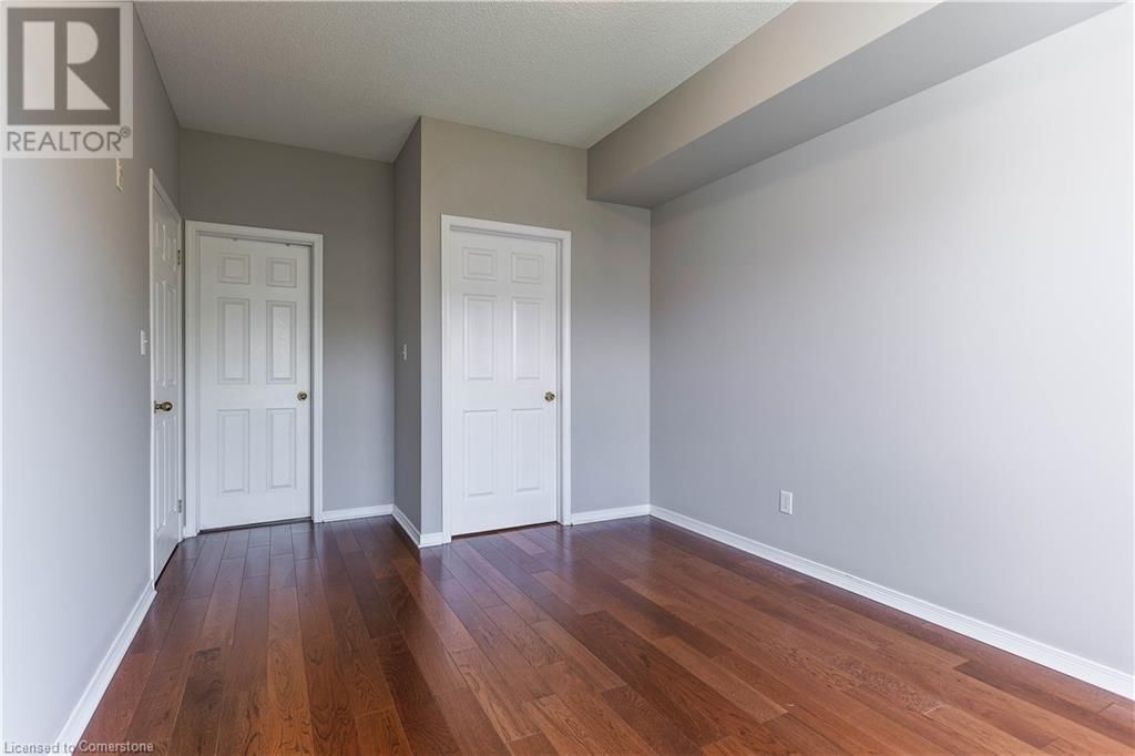 207 - 4000 CREEKSIDE DRIVE Image 32