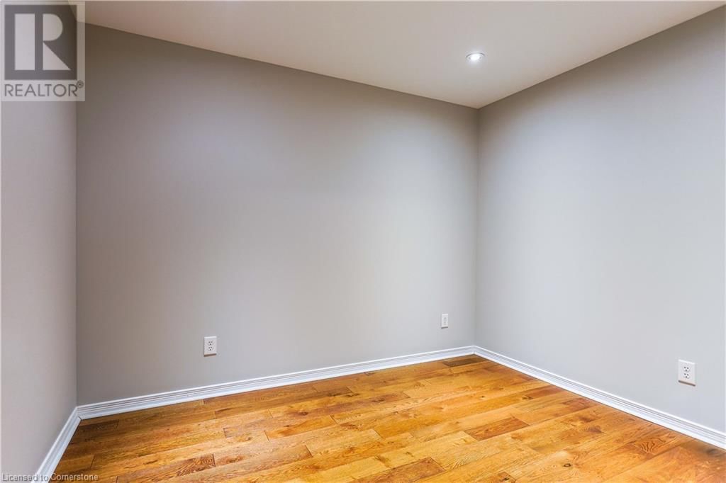 207 - 4000 CREEKSIDE DRIVE Image 36
