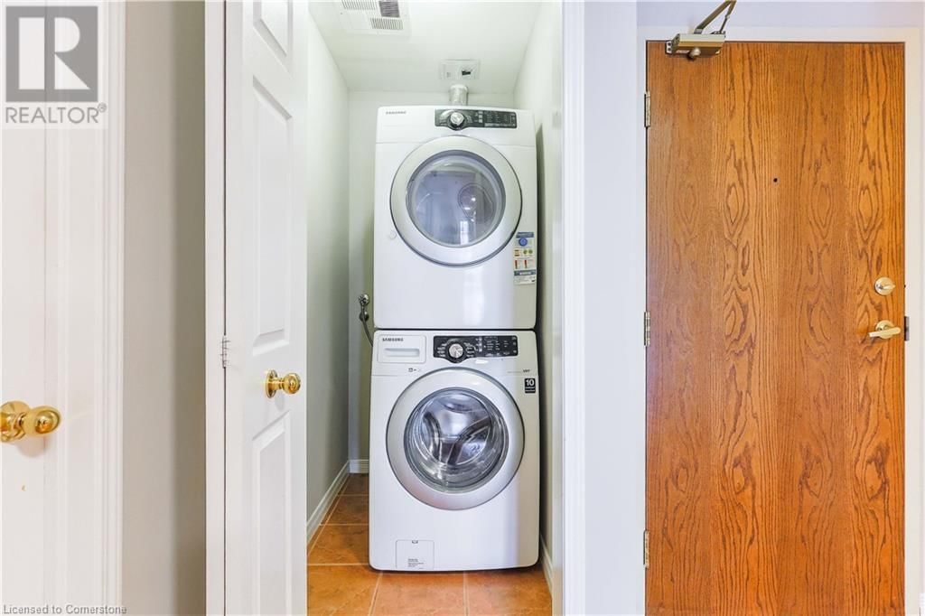 207 - 4000 CREEKSIDE DRIVE Image 39