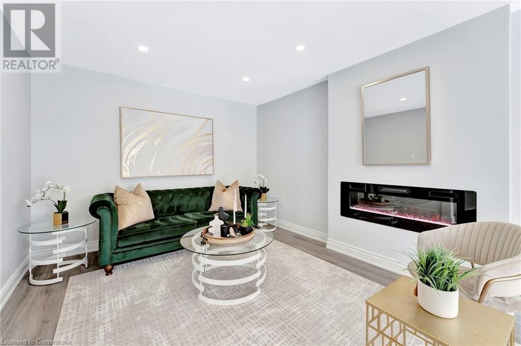 449 ACADIA DRIVE Image 16