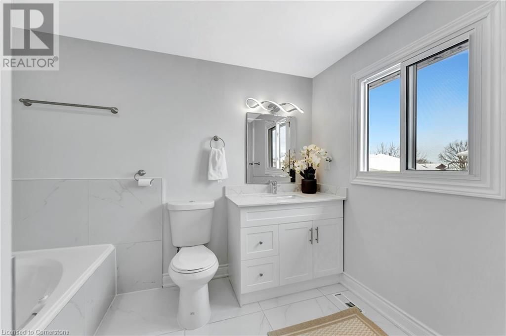 449 ACADIA DRIVE Image 29