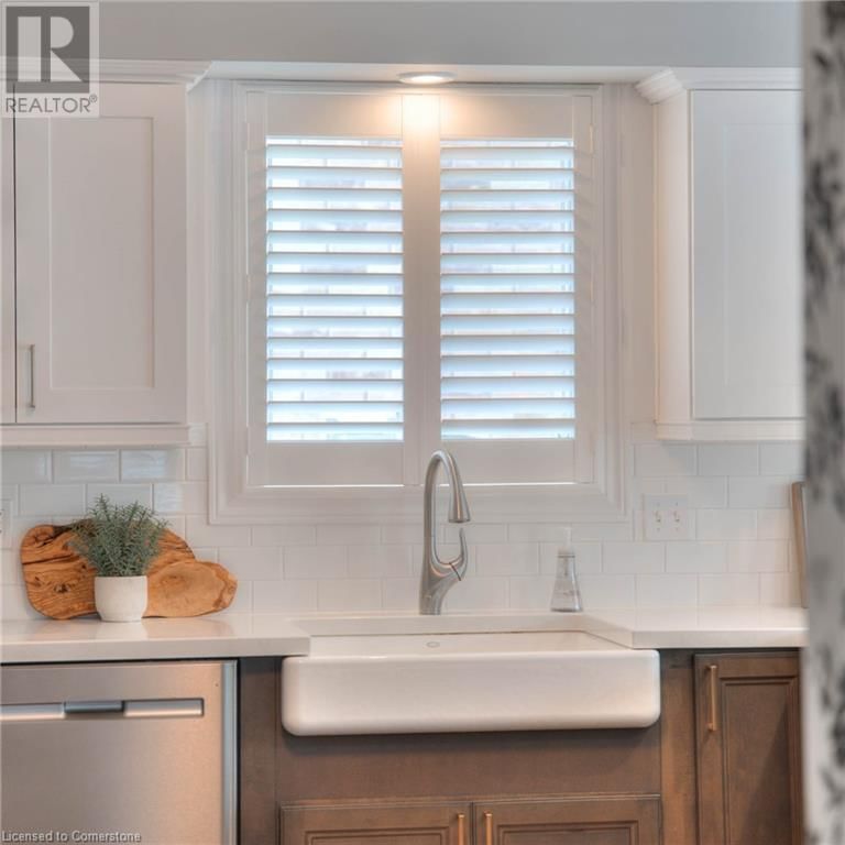 70 KINGFISHER DRIVE Image 18