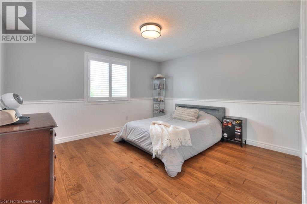 70 KINGFISHER DRIVE Image 23