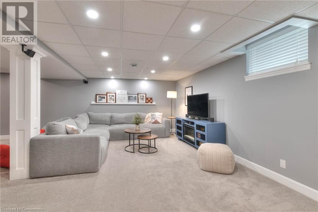 70 KINGFISHER DRIVE Image 35