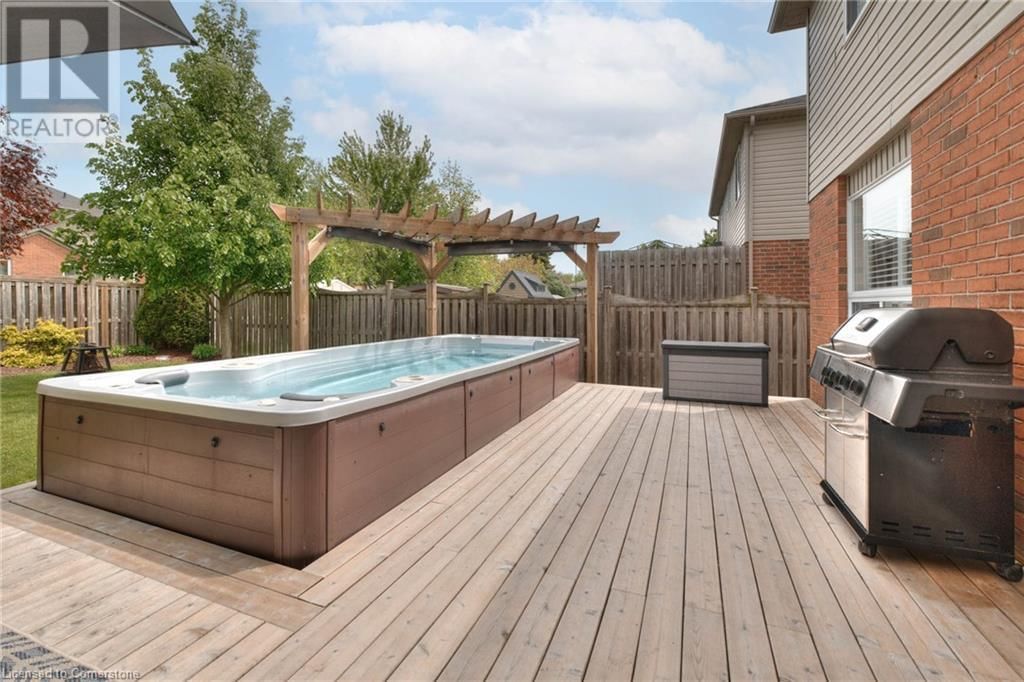 70 KINGFISHER DRIVE Image 44