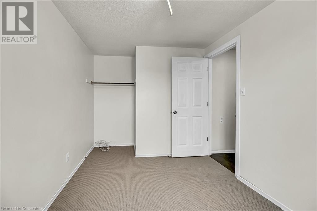 183 GARDEN CRESCENT Image 31