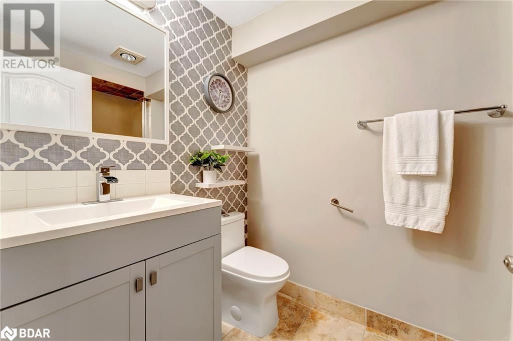 717 COULSON AVENUE Image 28