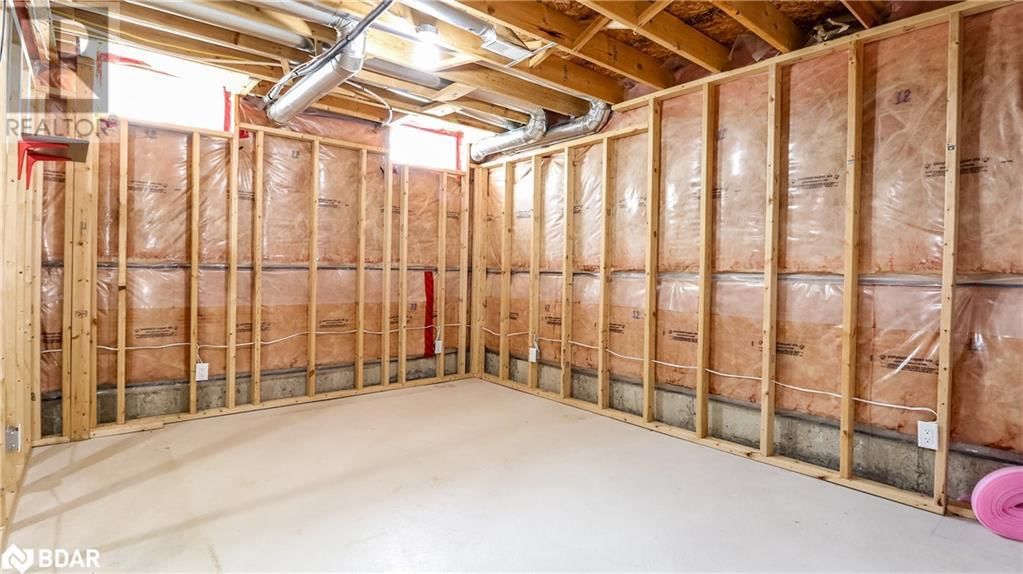 161 GREENWOOD DRIVE Image 32