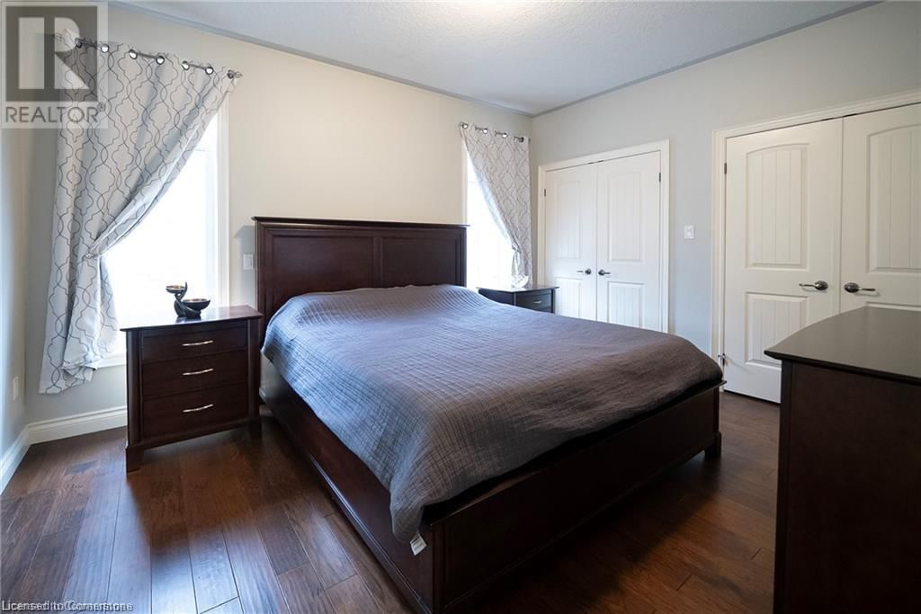 419 QUEEN STREET SOUTH Image 15