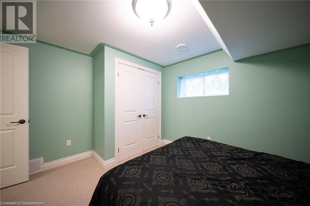 419 QUEEN STREET SOUTH Image 23