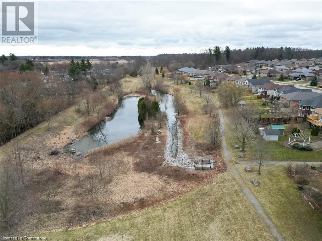 419 QUEEN STREET SOUTH Image 34