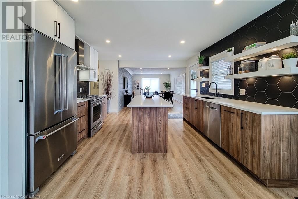 38 STEWART STREET Image 15