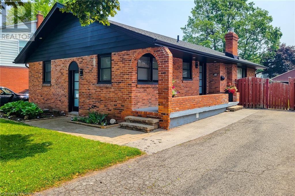 38 STEWART STREET Image 4