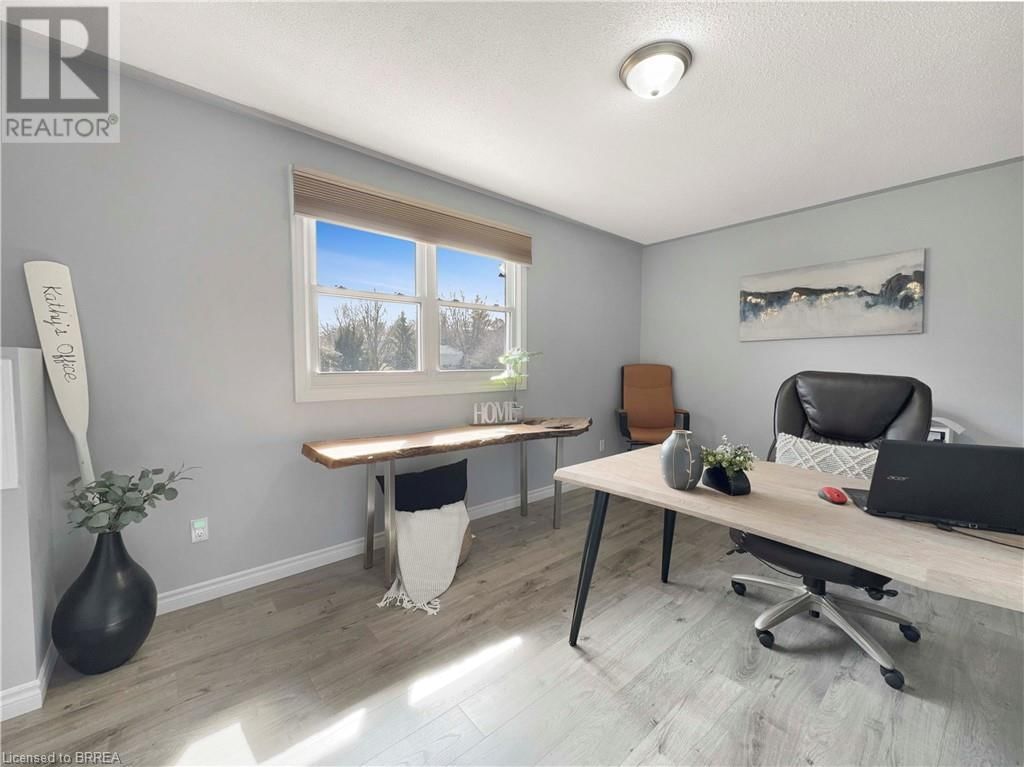 30 LINGWOOD DRIVE Image 23