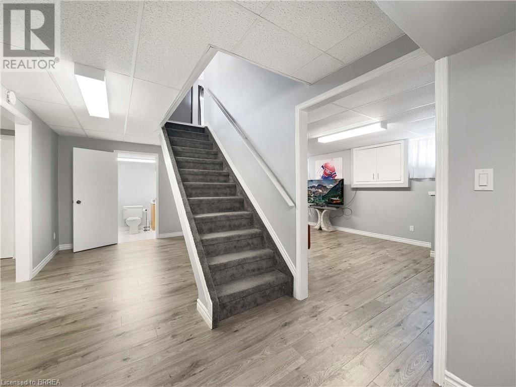 30 LINGWOOD DRIVE Image 28