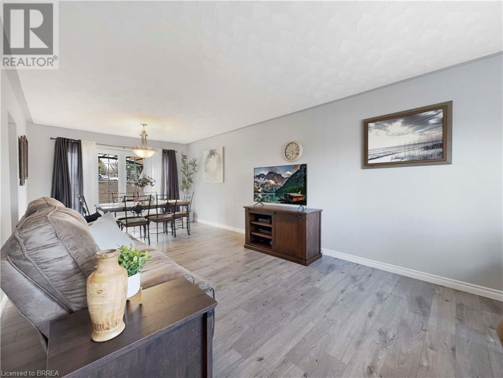 30 LINGWOOD DRIVE Image 6