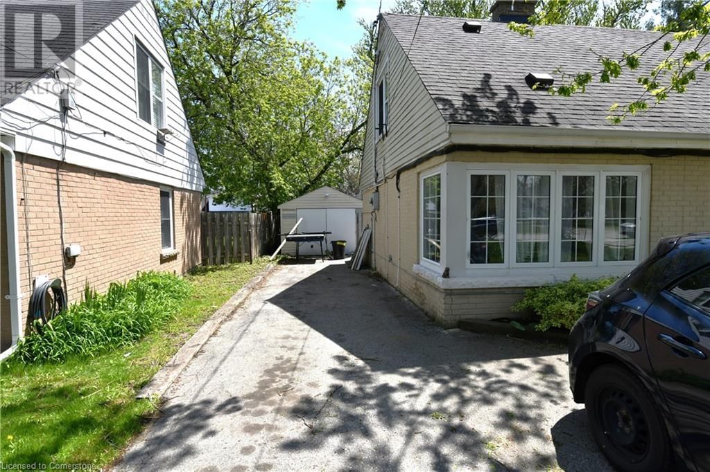 2070 CHURCHILL AVENUE Image 3