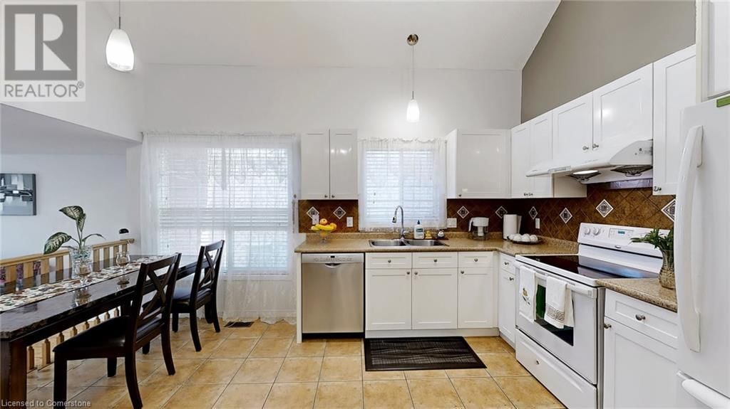 84 HAWKINS DRIVE Image 11