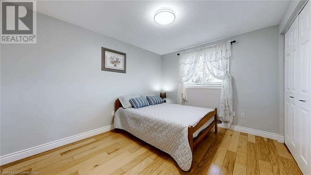 84 HAWKINS DRIVE Image 27