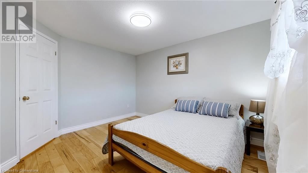 84 HAWKINS DRIVE Image 28