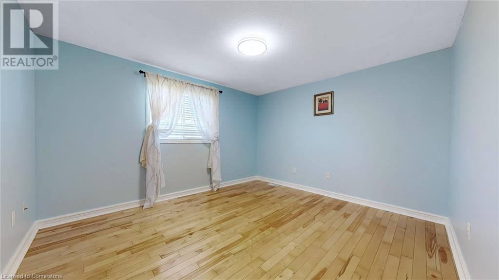84 HAWKINS DRIVE Image 29