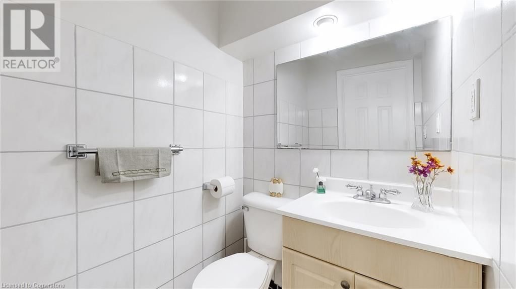 84 HAWKINS DRIVE Image 37