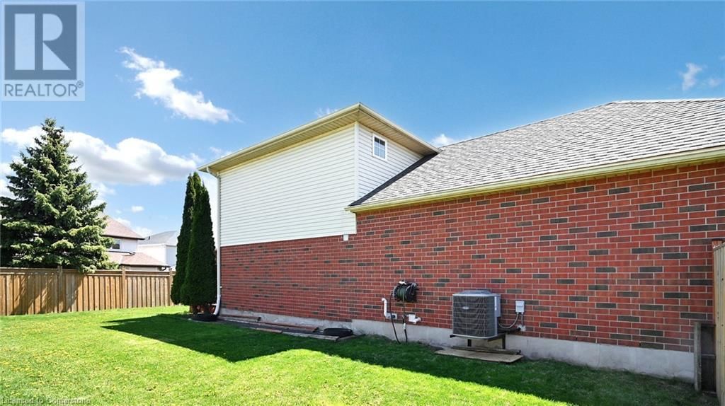 84 HAWKINS DRIVE Image 43